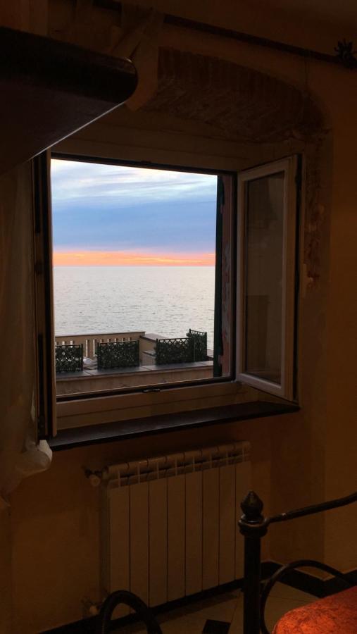 Romantic Sea View Flat In Genova Экстерьер фото