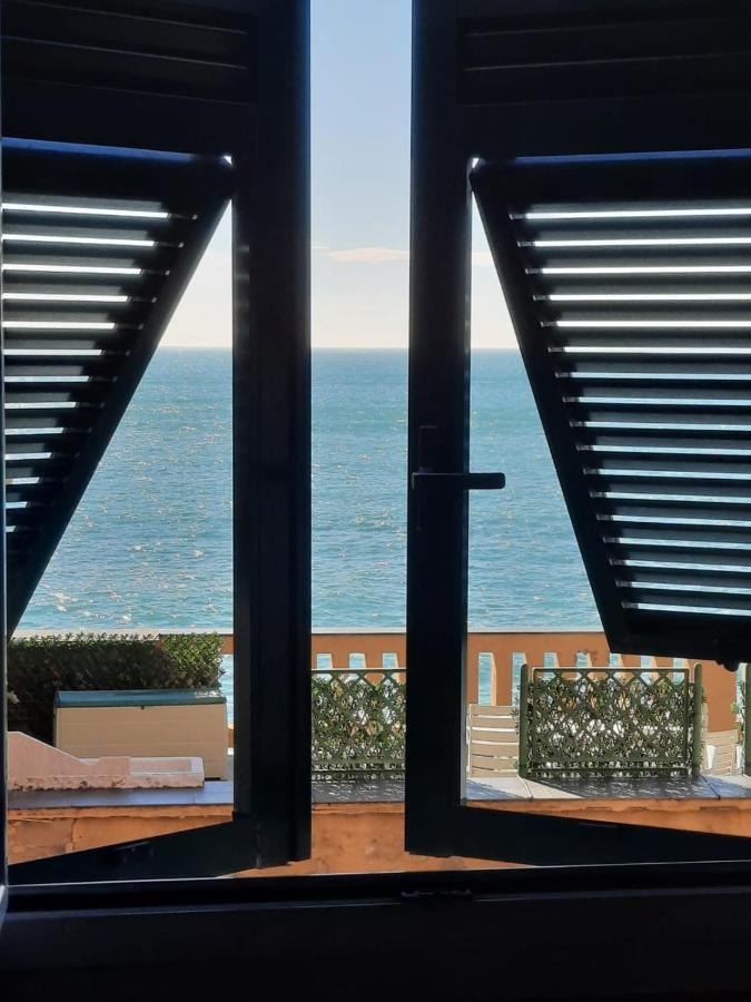 Romantic Sea View Flat In Genova Экстерьер фото